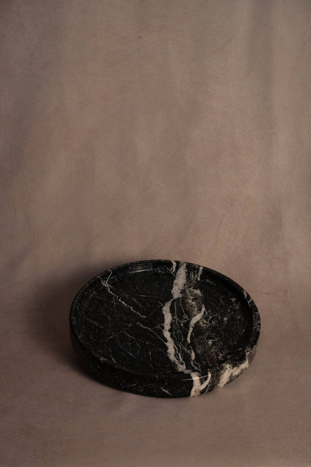 Classic Round Vanity Tray - Black Zebra Marble