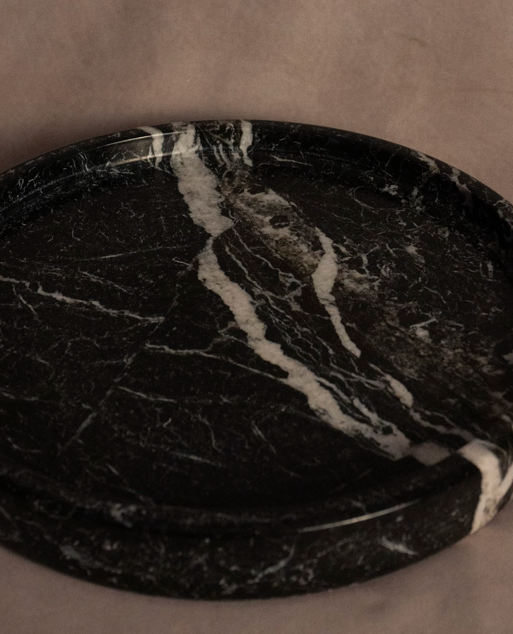 Classic Round Vanity Tray - Black Zebra Marble