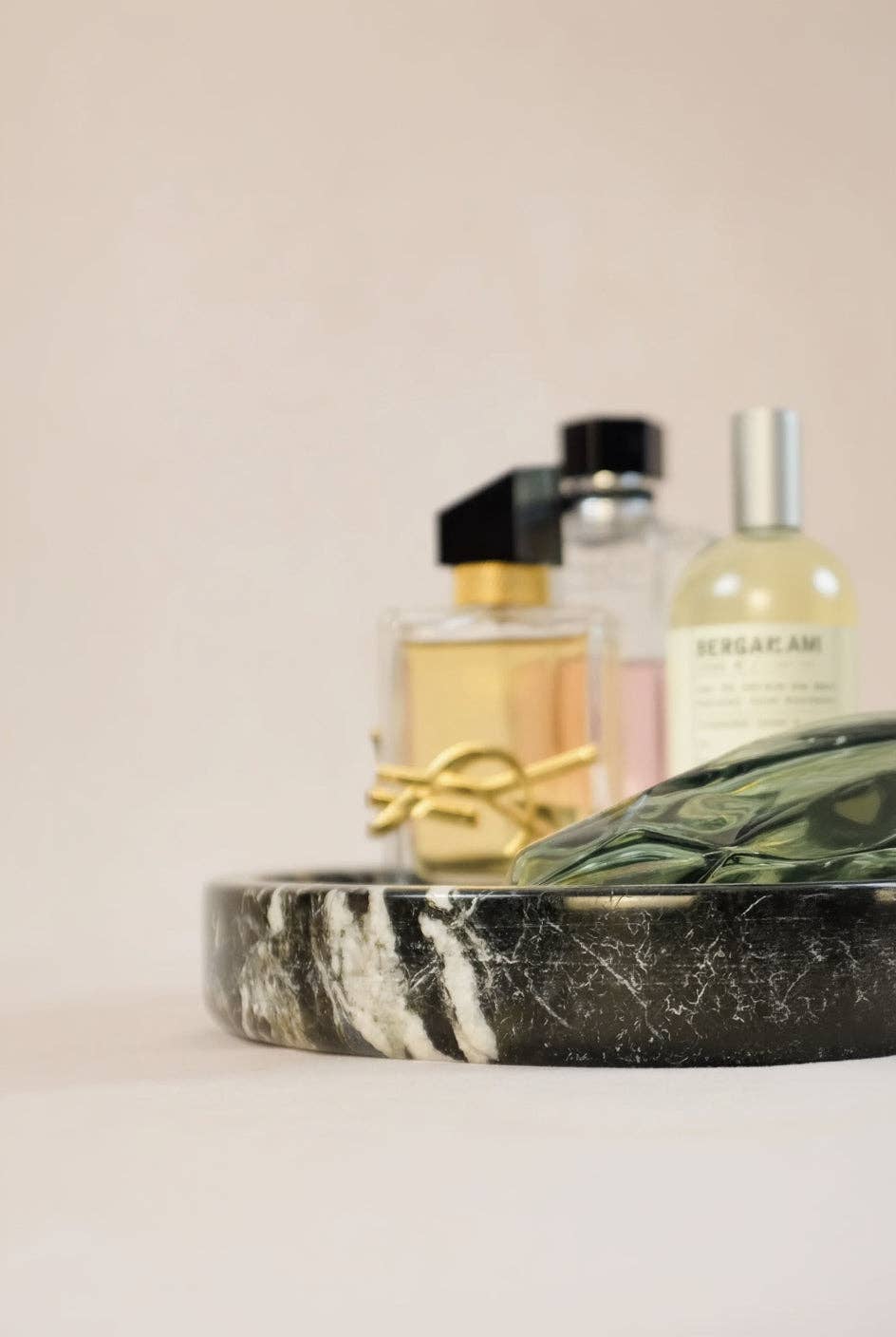 Classic Round Vanity Tray - Black Zebra Marble